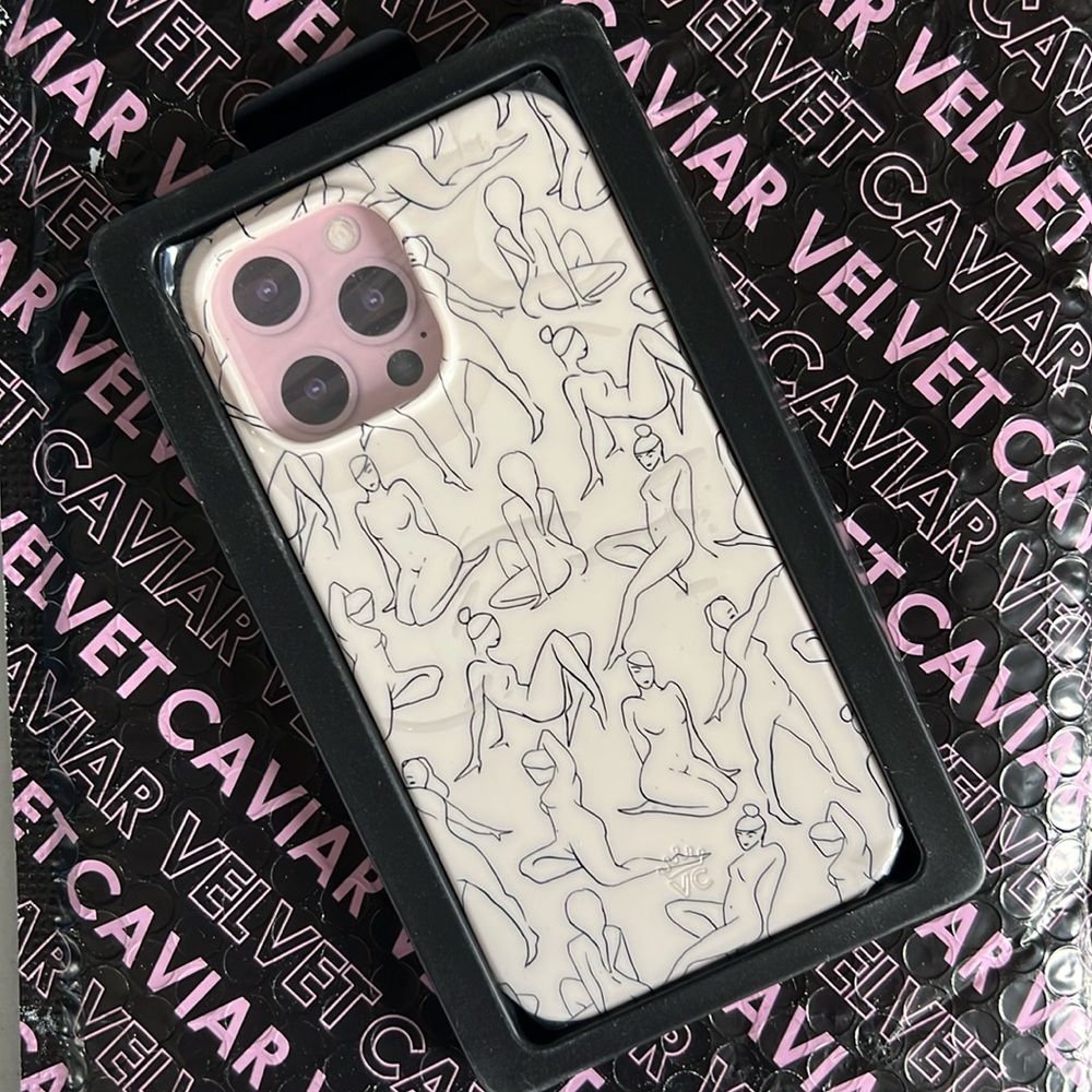 Velvet Caviar iPhone Case Beautiful bodies NWT iPhone 13 Pro Max